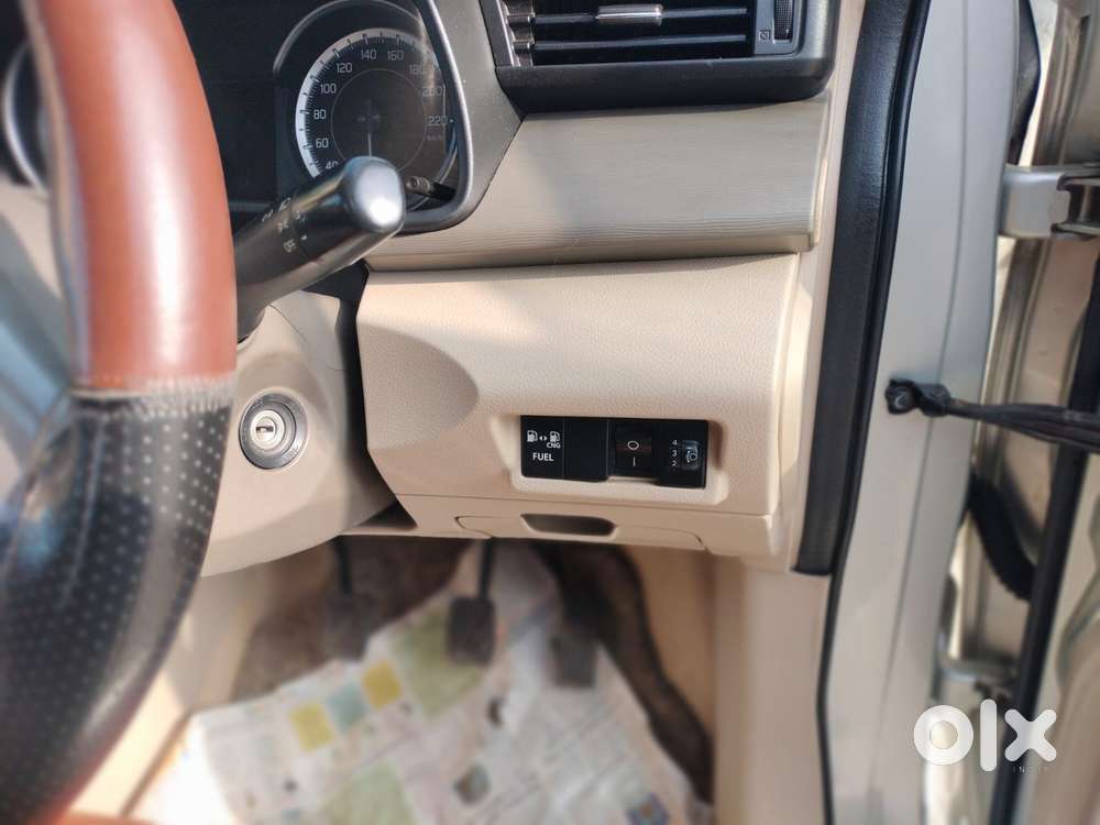 Maruti Suzuki Ertiga 1.5 Vxi, 2022, Cng & Hybrids