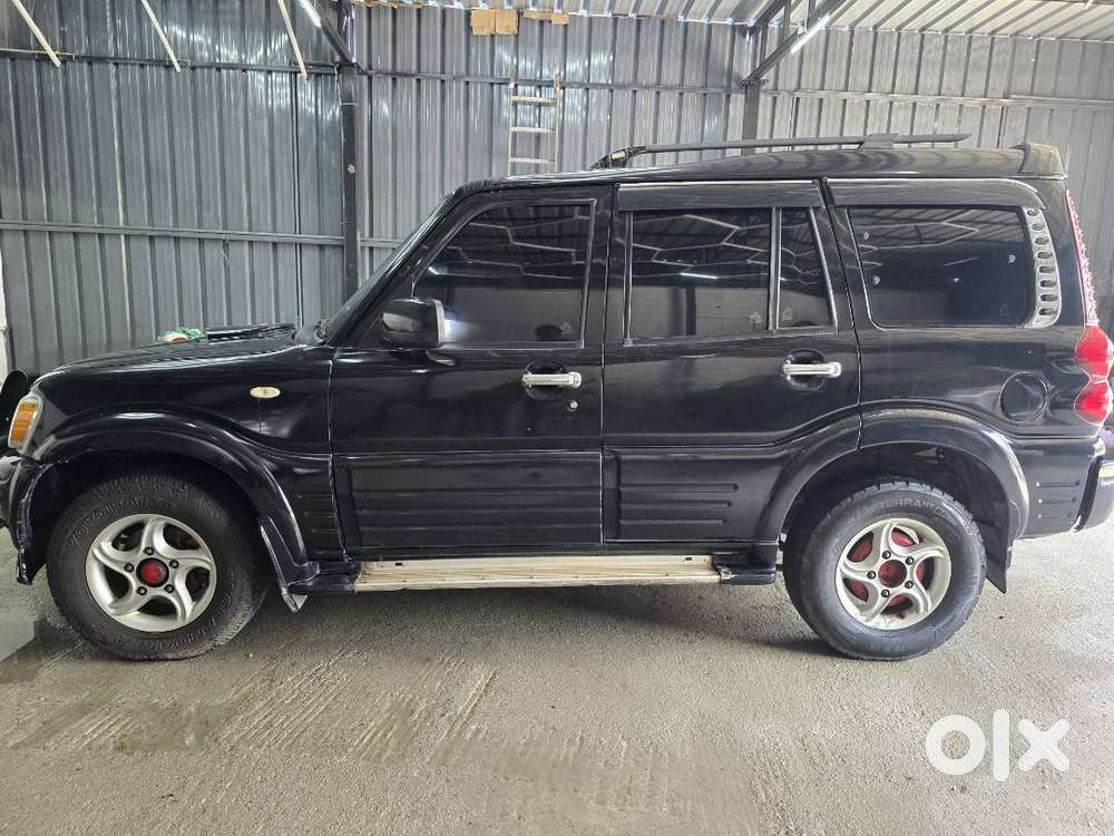 Mahindra Scorpio Vlx Top End