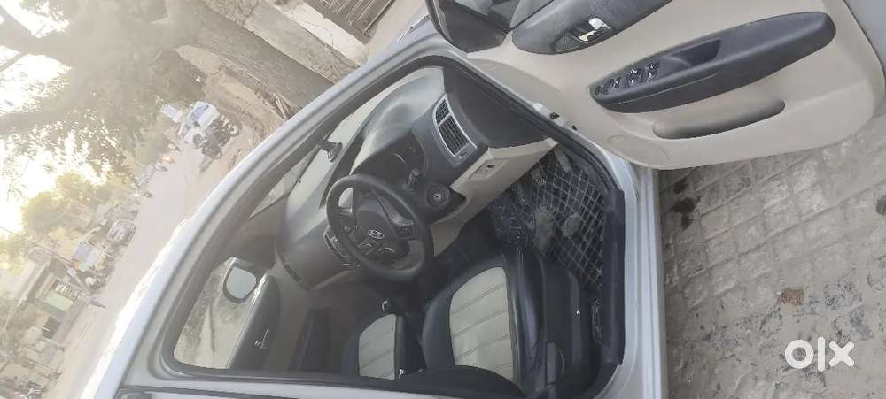 Hyundai I20 Asta 2013 Car