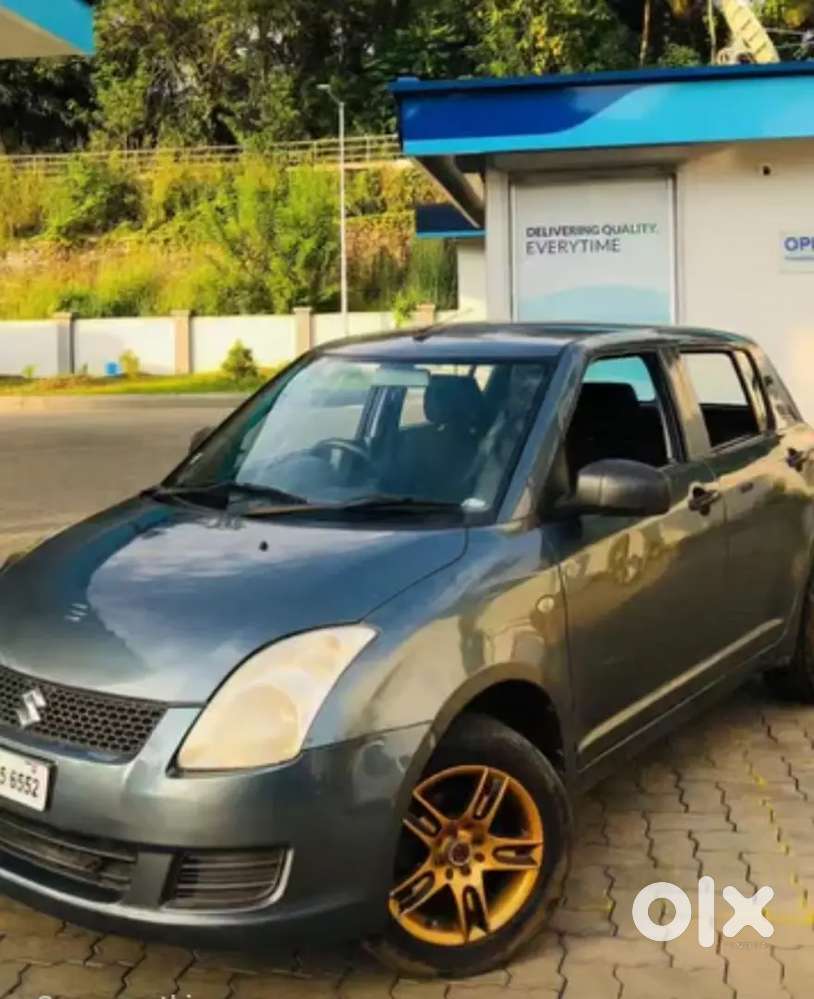 2006 Maruti Swift Petrol Family Using 4 Alloy Wheel Tyre Avarege