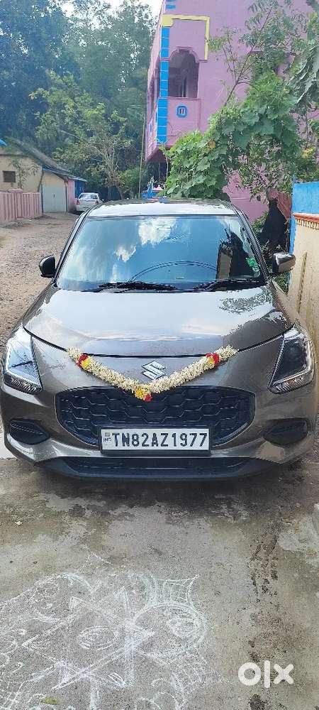 Maruti Suzuki Swift 2025 Petrol 4030 Km Driven