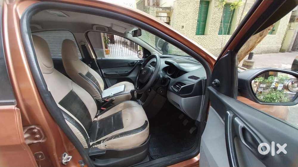 Tata Tigor Xe, 2018, Petrol
