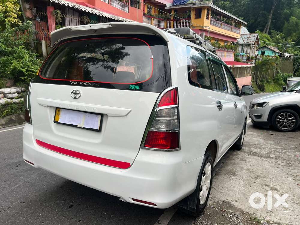 Toyota Innova 2.5 G (diesel) 7 Seater Bs Iv, 2015, Diesel