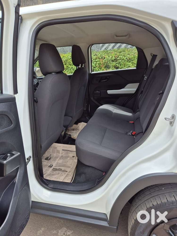 Tata Punch Pure, 2022, Petrol