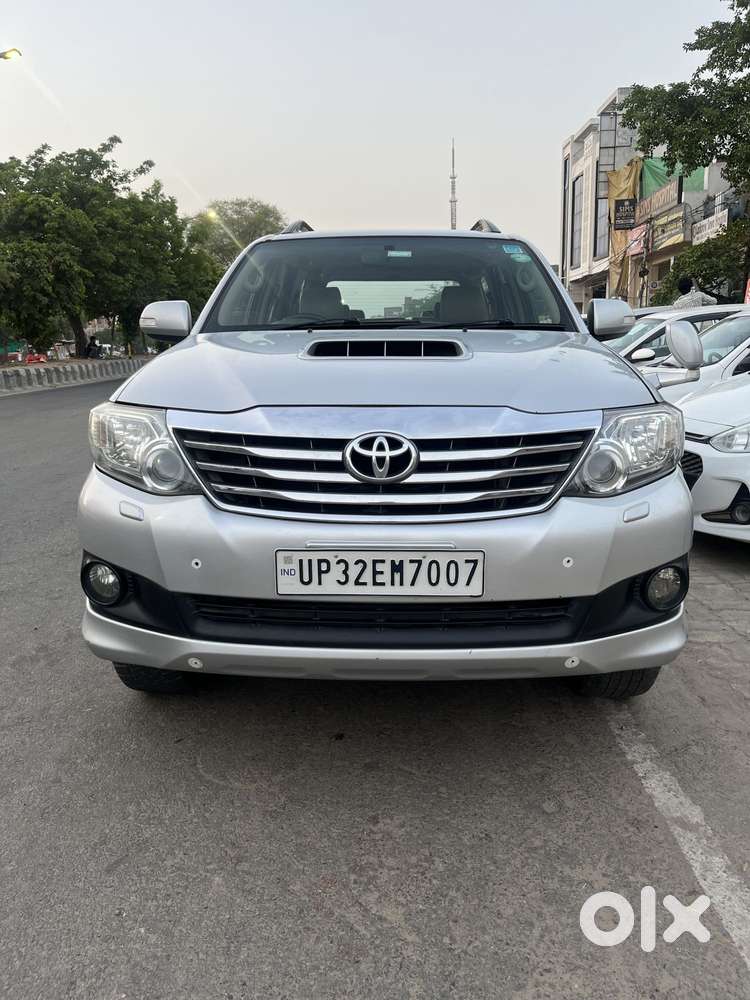 Toyota Fortuner 3.0 4x4 Manual, 2012, Diesel