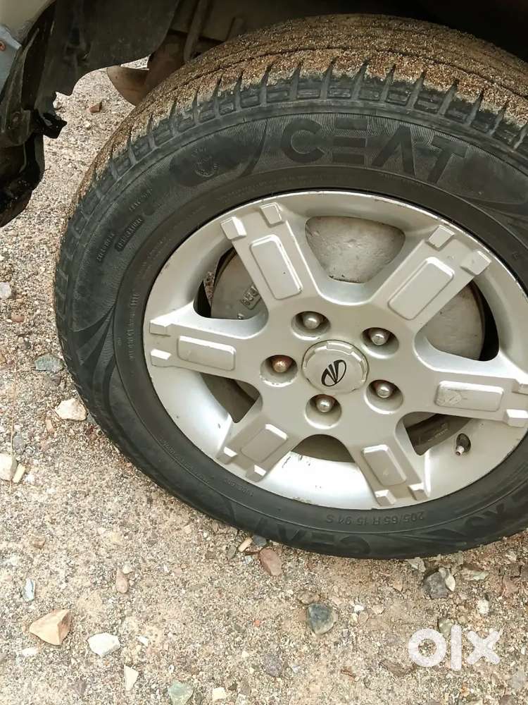 Mahindra Quanto 1.5 C4 2012
