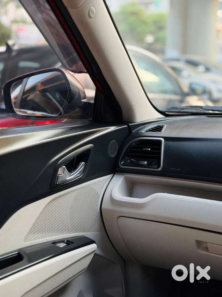 Mahindra Xuv300 W8 Option Diesel, 2019