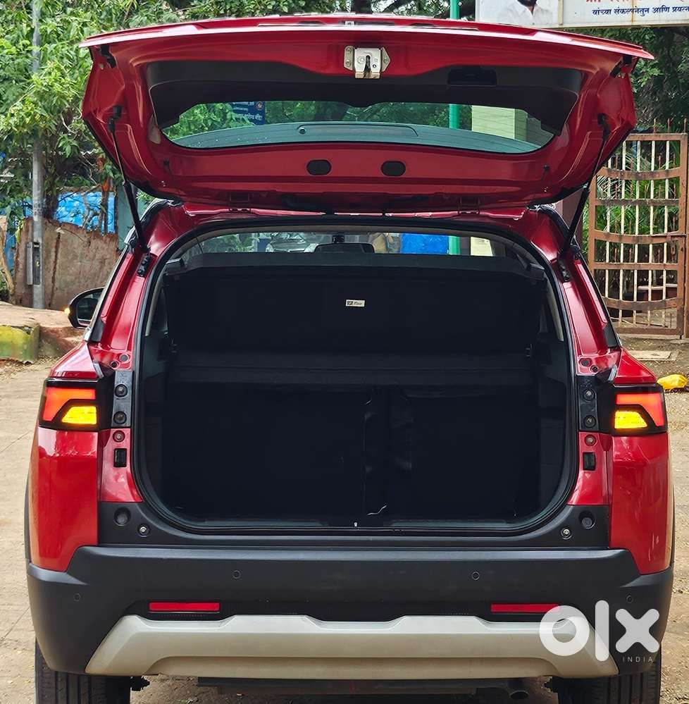 Maruti Suzuki Brezza 1.5 Zxi Smart Hybrid Dual Tone, 2024, Petrol
