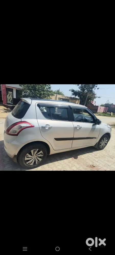Maruti Suzuki Swift 2015 / Petrol +cng Pass /