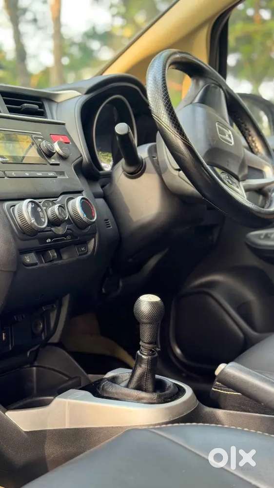 Honda Jazz 2015 Diesel Well Maintained