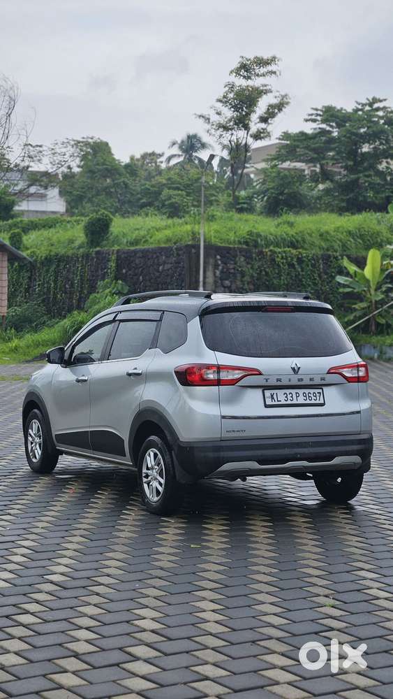 Renault Triber Rxt, 2023, Petrol
