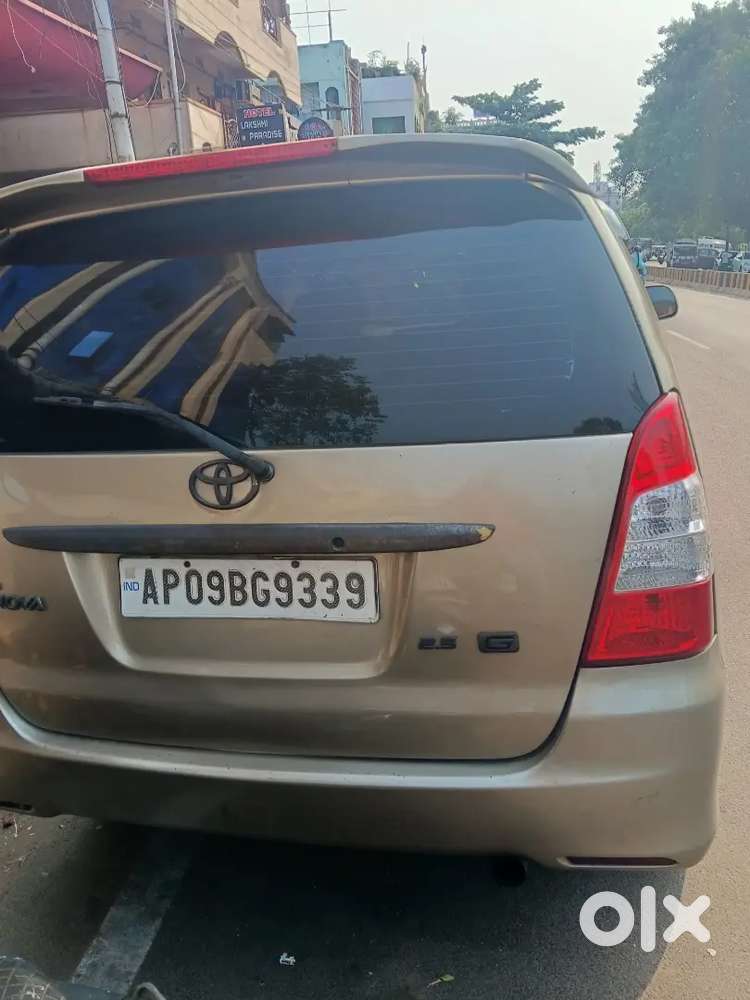 Toyota Innova 2007 Diesel 360000 Km Driven