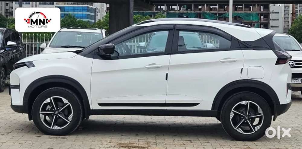 Tata Nexon Creative Plus 1.2 Revotron Petrol 7dca, 2025, Petrol
