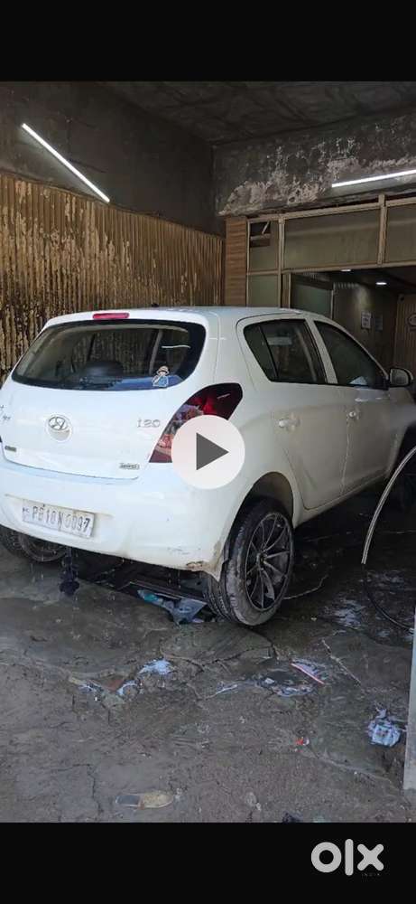 Hyundai I20 Sportz 2011