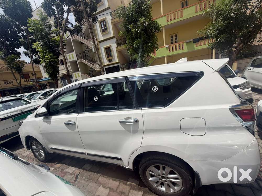 Toyota Innova Crysta 2019