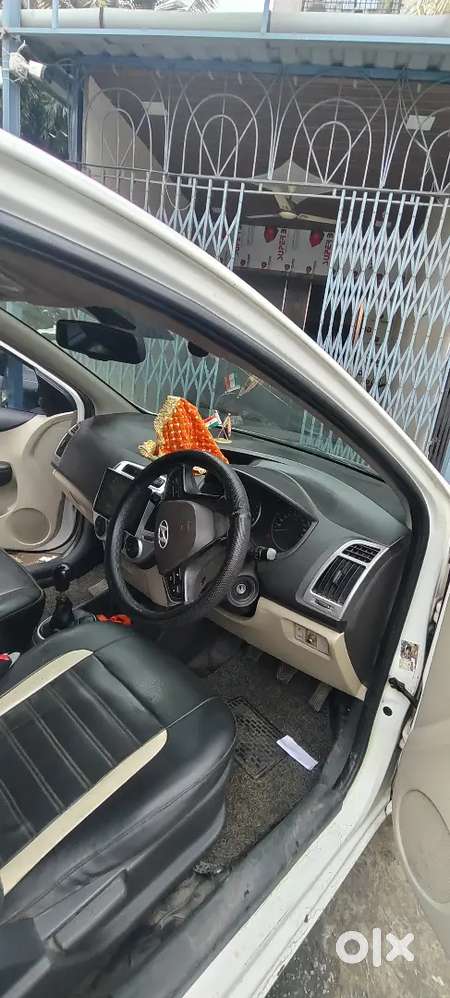 Hyundai I20 Sportz 2012 Petrol Manual New Tyer New Battery