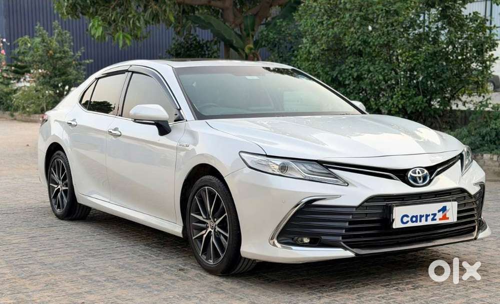 Toyota Camry Hybrid, 2023, Petrol