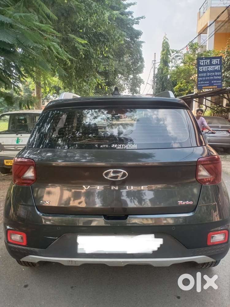Hyundai Venue Petrol Manual 2020