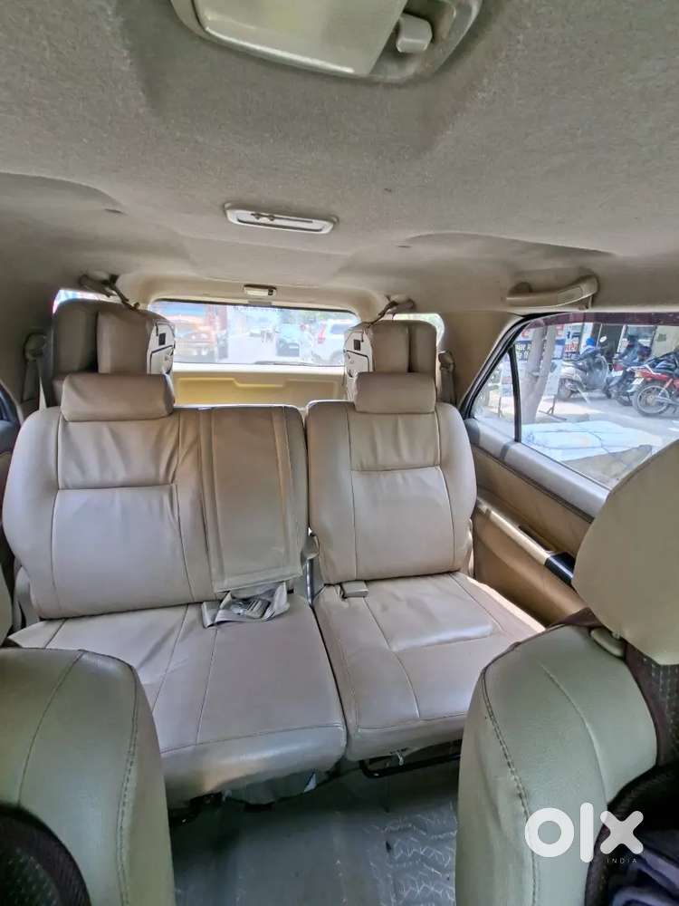 Toyota Fortuner Diesel 2012