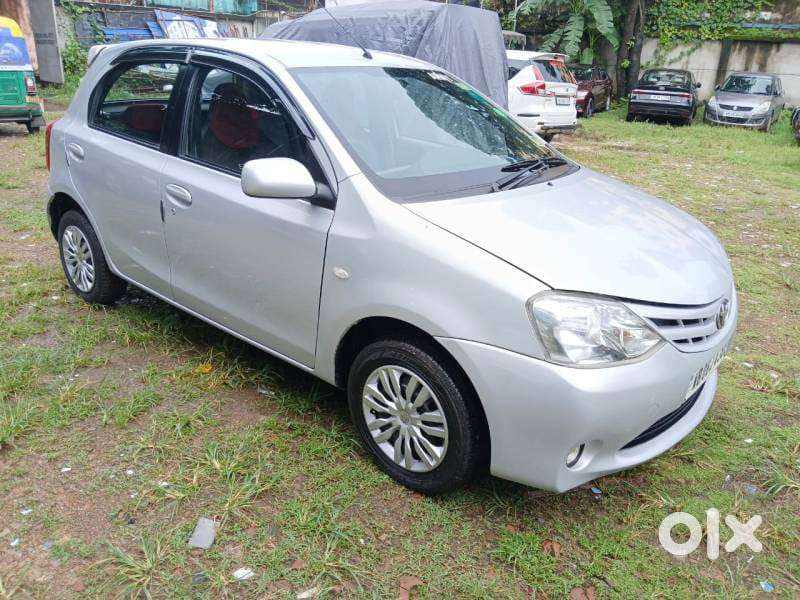 Toyota Etios Liva G, 2012, Petrol