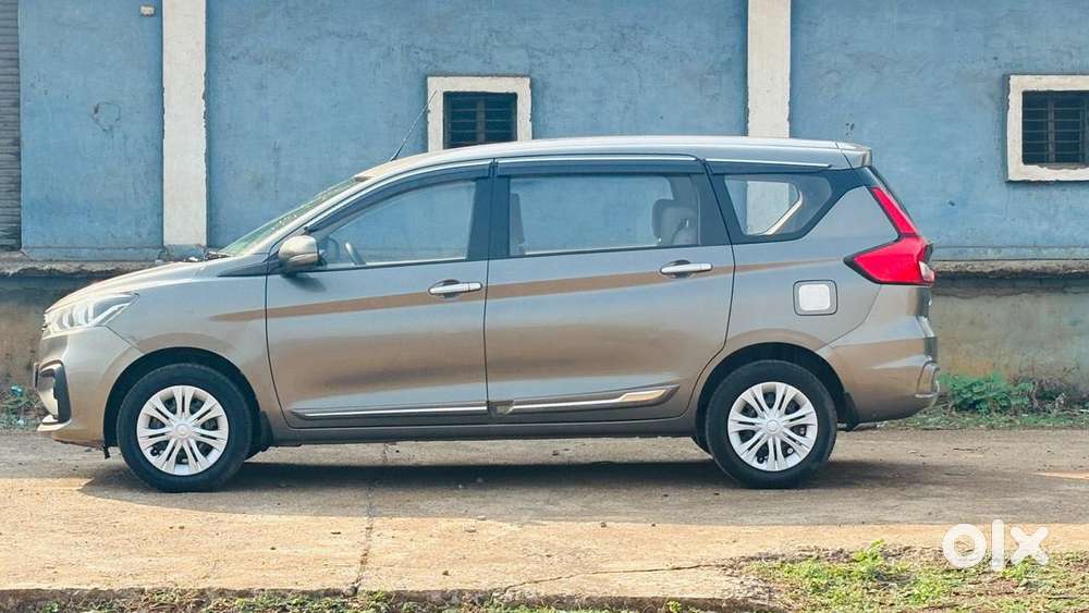 Maruti Suzuki Ertiga Vxi Shvs, 2022, Petrol