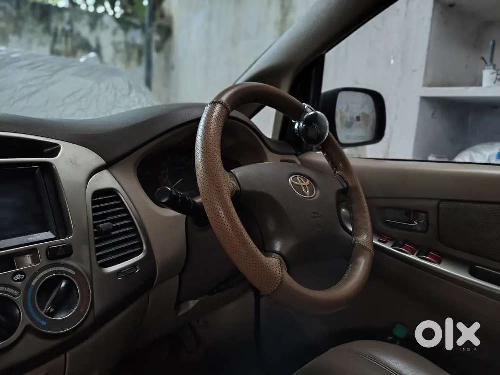 Toyota Innova 2005 Diesel Well Maintained
