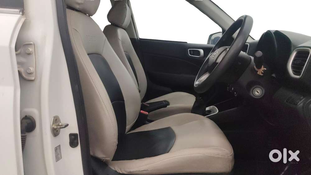 Hyundai Venue S, 2022, Petrol