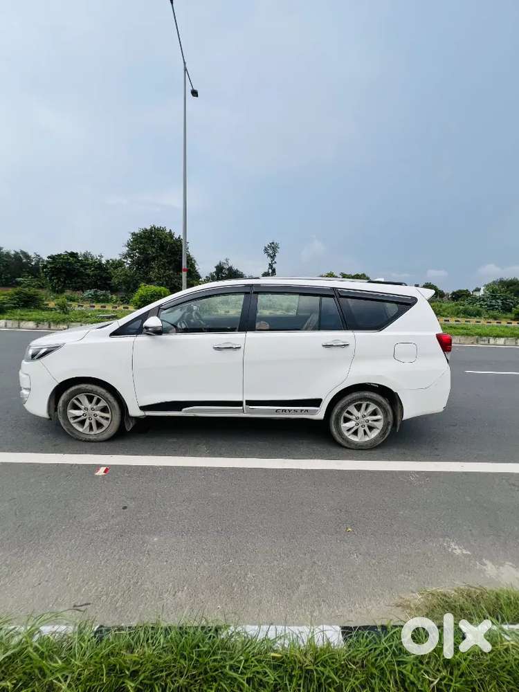 Toyota Innova Crysta 2020 Diesel Manual 78000 Km