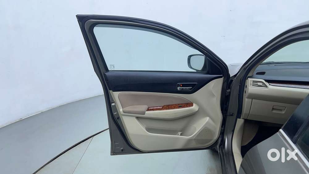 Maruti Suzuki Dzire 1.2 Vxi Amt, 2018, Petrol