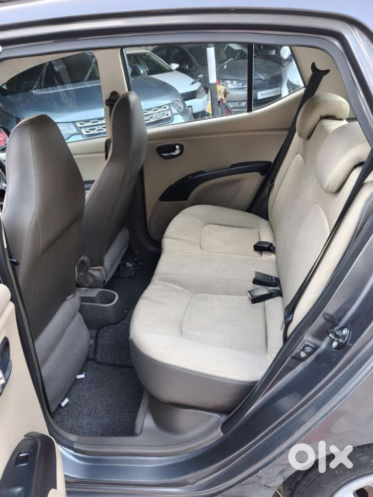 Hyundai I10 Sportz At, 2011, Petrol