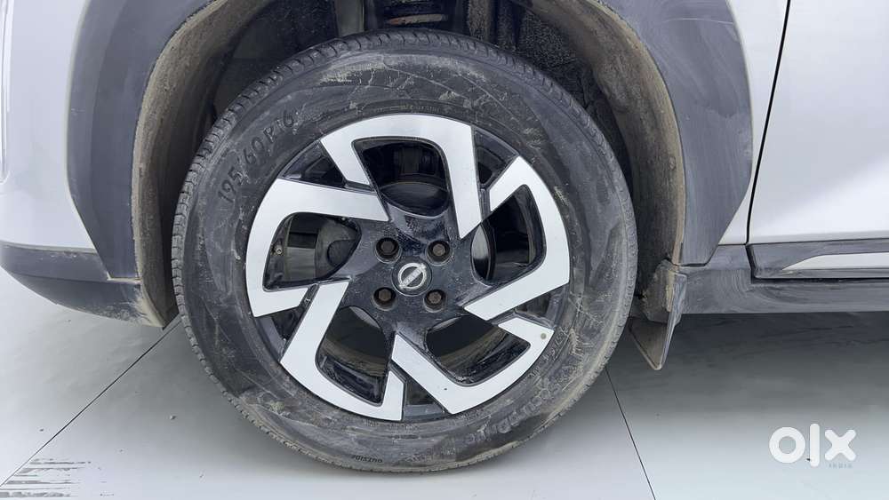 Nissan Magnite 1.0 Xv Premium Turbo Cvt (o), 2021, Petrol