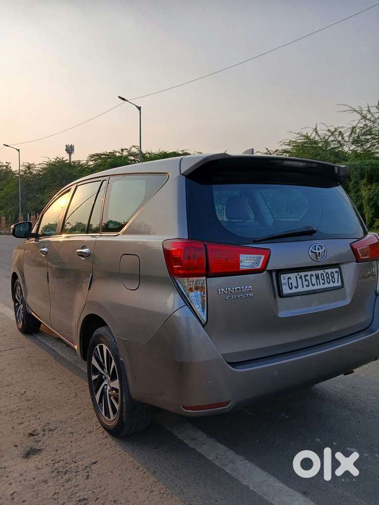 Toyota Innova Crysta [2020-ongoing] 2.4 Zx At 7 Str, 2022, Diesel