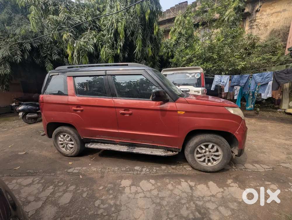 Mahindra Tuv 300 2017