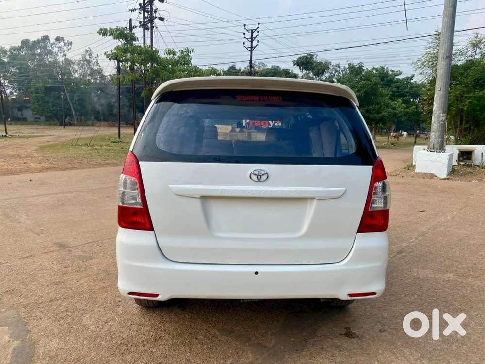 Toyota Innova 2.5 G (diesel) 8 Seater, 2016, Diesel