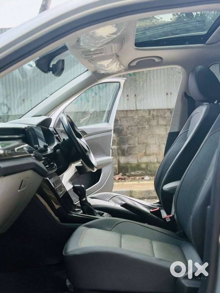 Skoda Kushaq 1.0 Tsi Style At (6 Airbags), 2023, Petrol