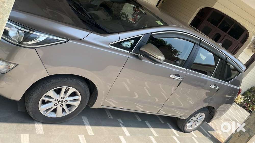 G-auto Innova Crysta