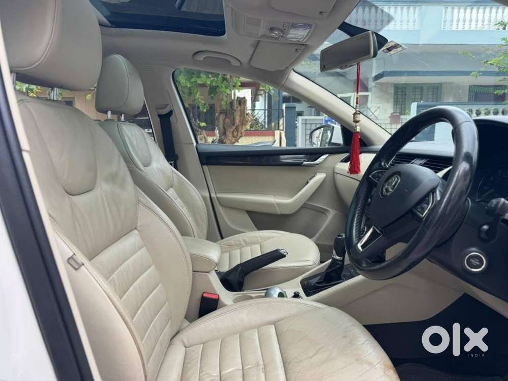 Skoda Octavia 1.8 Tsi At Style Plus, 2017, Petrol