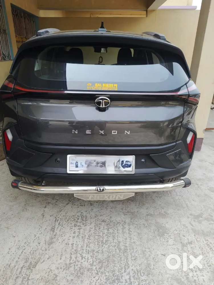 Tata Nexon Petrol 2024 Detona Grey Colour