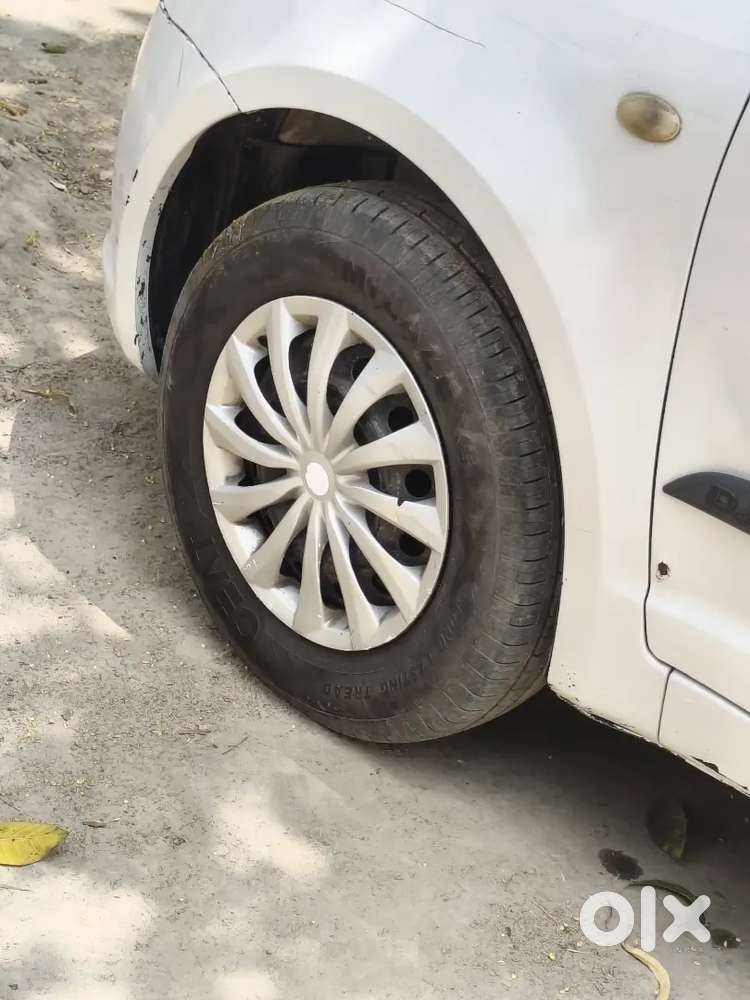 Gadi Mai Koi Kami Nhe H Good Condition H 73000 Chli 4 Tyre Nhe H
