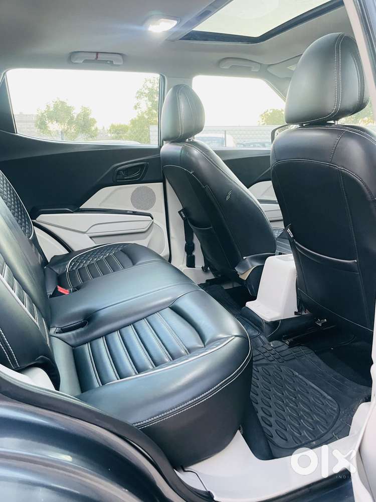 Mahindra Xuv300 W6 Diesel, 2023, Diesel