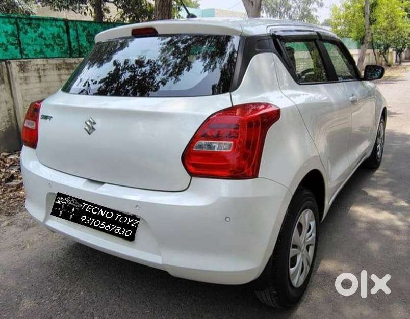 Maruti Suzuki Swift 1.2 Lxi (o), 2023, Petrol