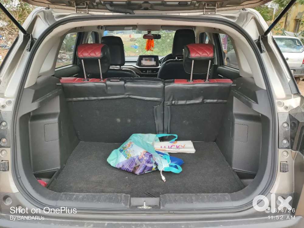 Maruti Suzuki Brezza Vxi 2025
