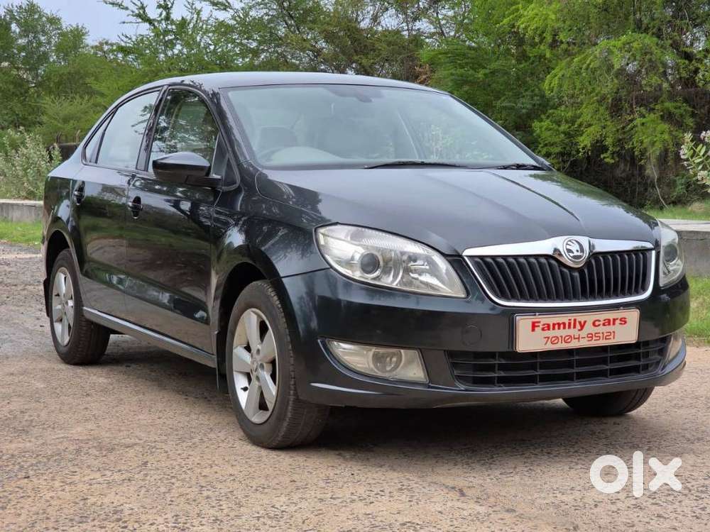 Skoda Rapid [ ] 1.6 Style Plus Mpi At, 2016, Petrol