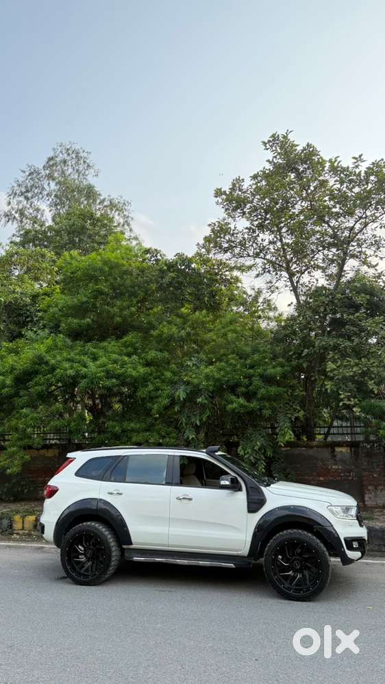Ford Endeavour 3.2 4x4 (white)  Excellent Condition