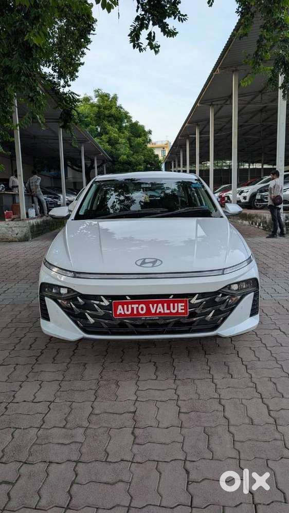 Hyundai Verna 1.5 Mpi Mt Sx (o), 2024, Petrol