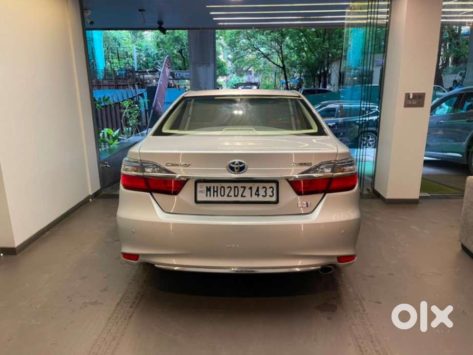 Toyota Camry Hybrid, 2015, Cng & Hybrids