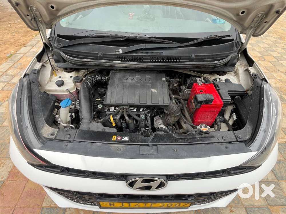 Hyundai Aura S Crdi, 2023, Cng & Hybrids