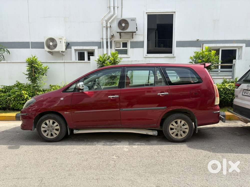 2010 Toyota Innova  Toyota Serviced  1.55l Km  Fc Till 2030
