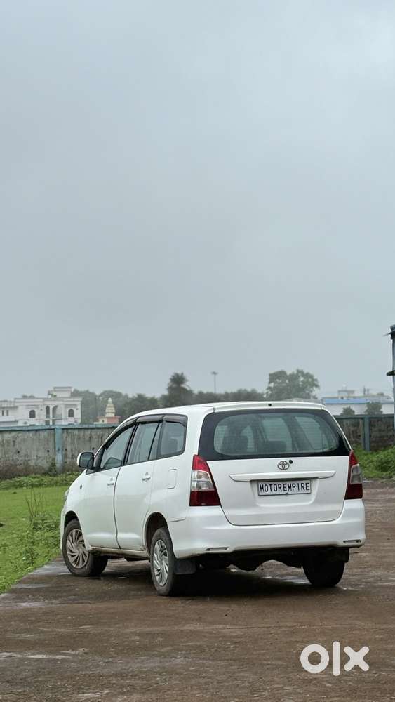 Toyota Innova 2.5 G (diesel) 8 Seater, 2013, Diesel