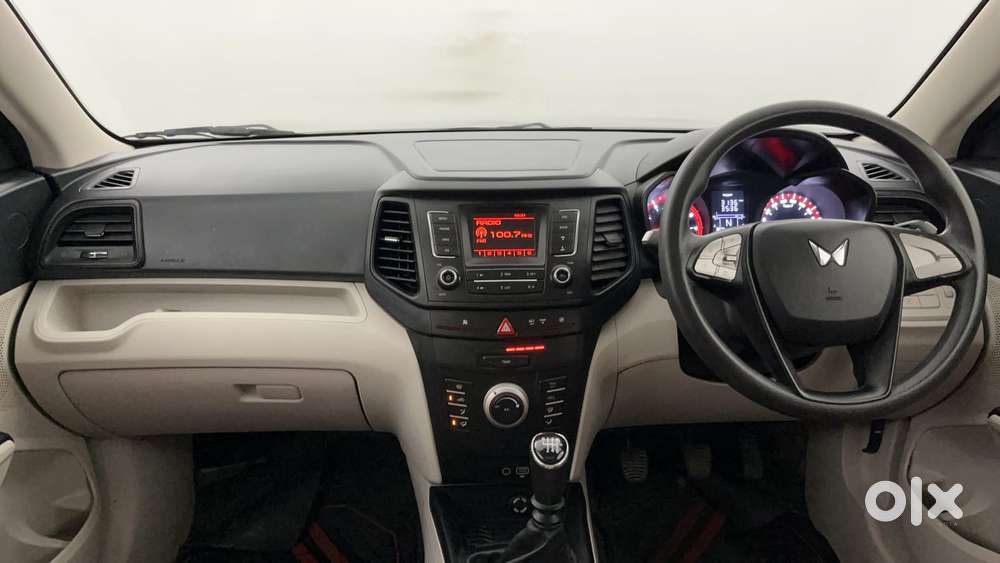 Mahindra Xuv300 W6, 2023, Petrol
